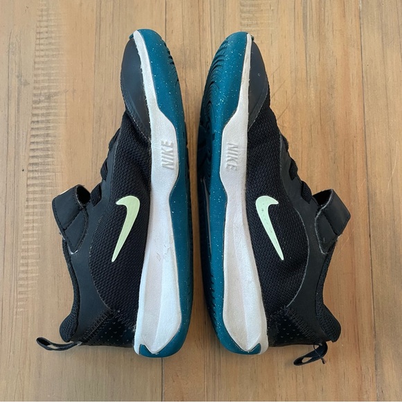 Nike Omni Court Color Block Black Barely Volt DM9026 003 GS Size 12C Kids